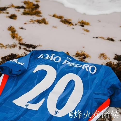 TA解析若昂-佩德罗的跑位：他的站位与移动搅乱了巴黎的防线